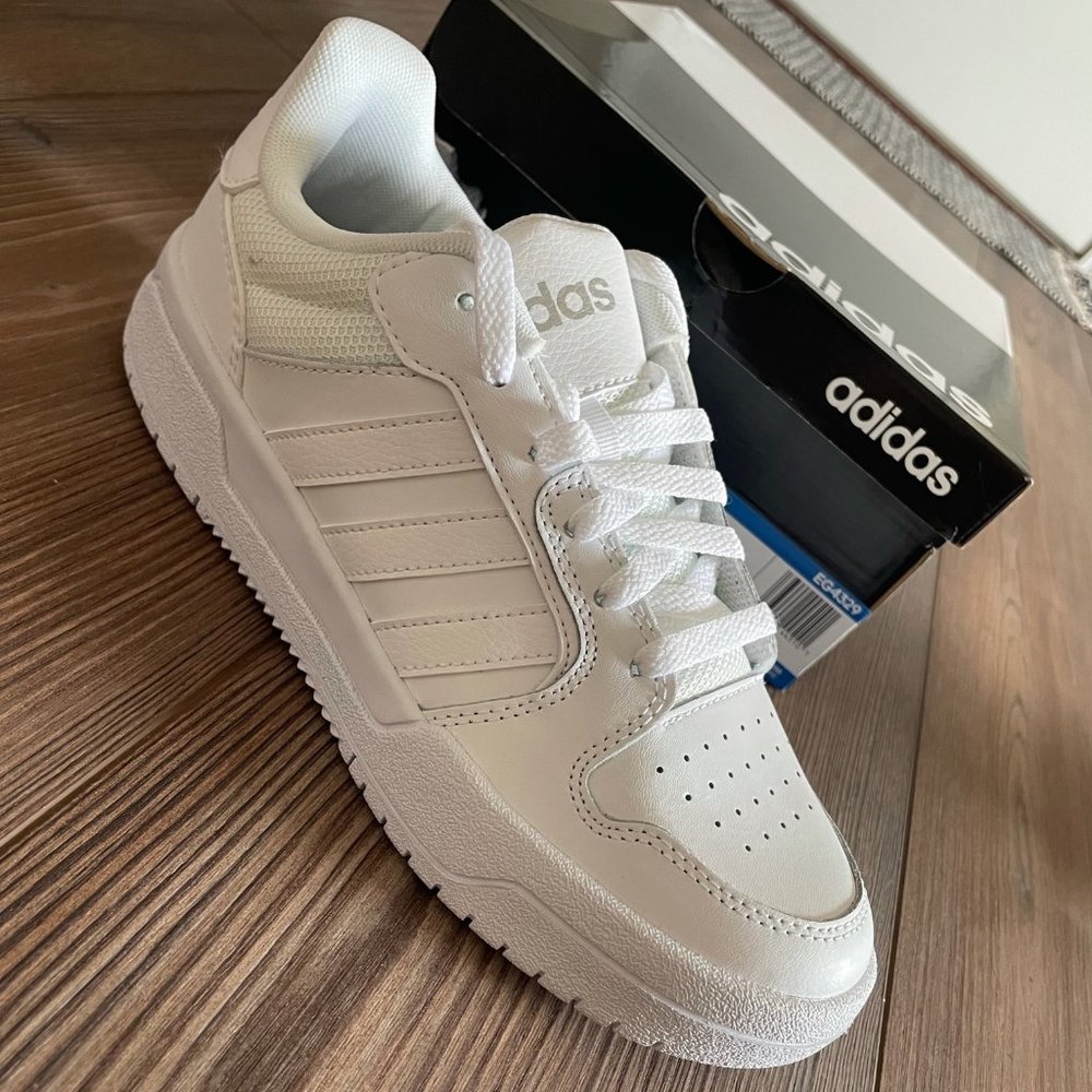 Adidas Entrap 👟